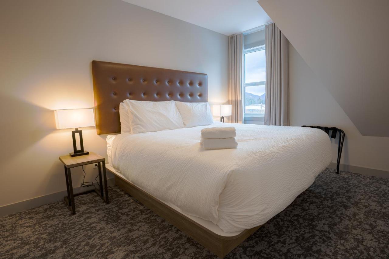 Basecamp Suites Banff Extérieur photo
