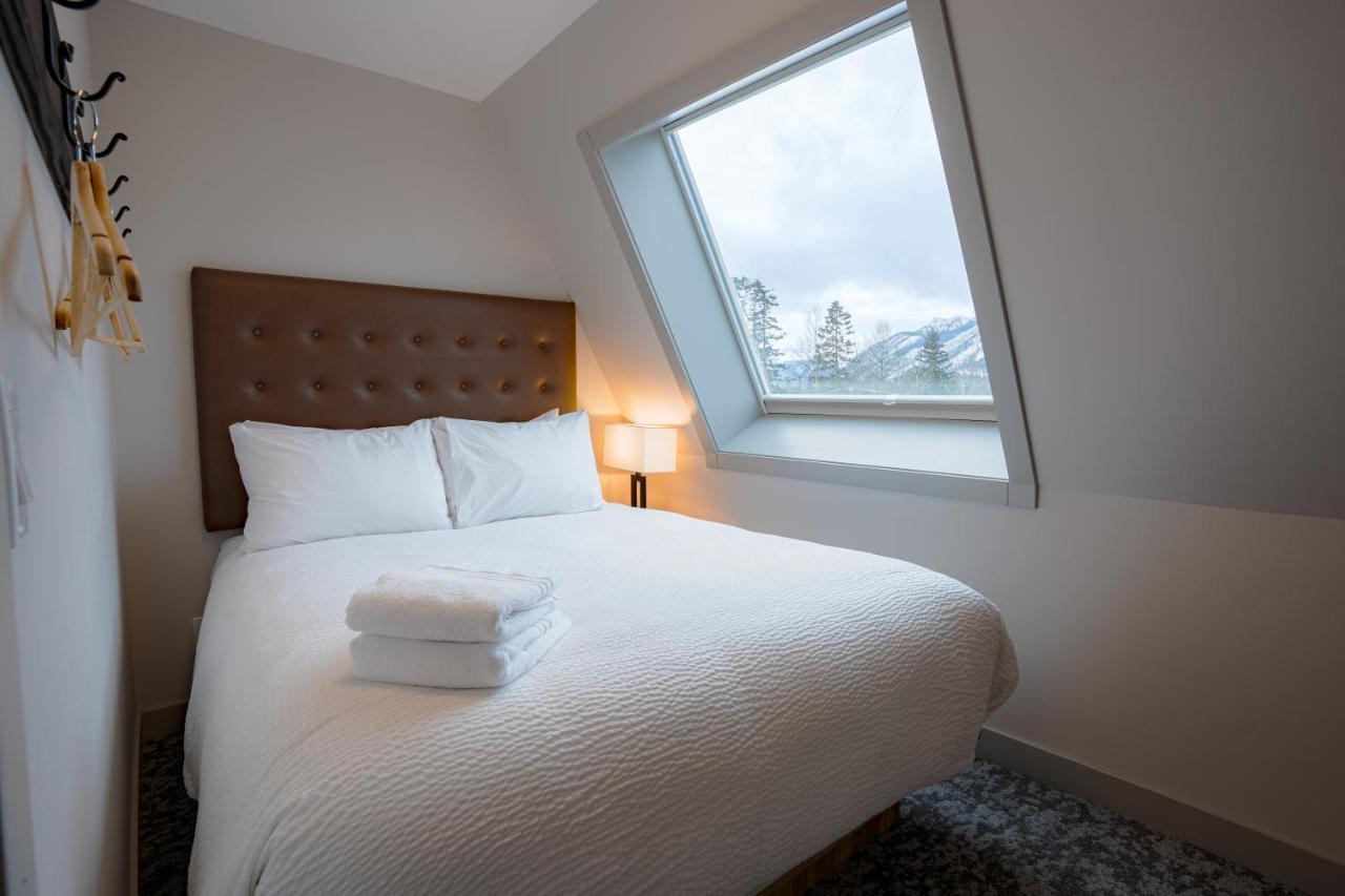 Basecamp Suites Banff Extérieur photo