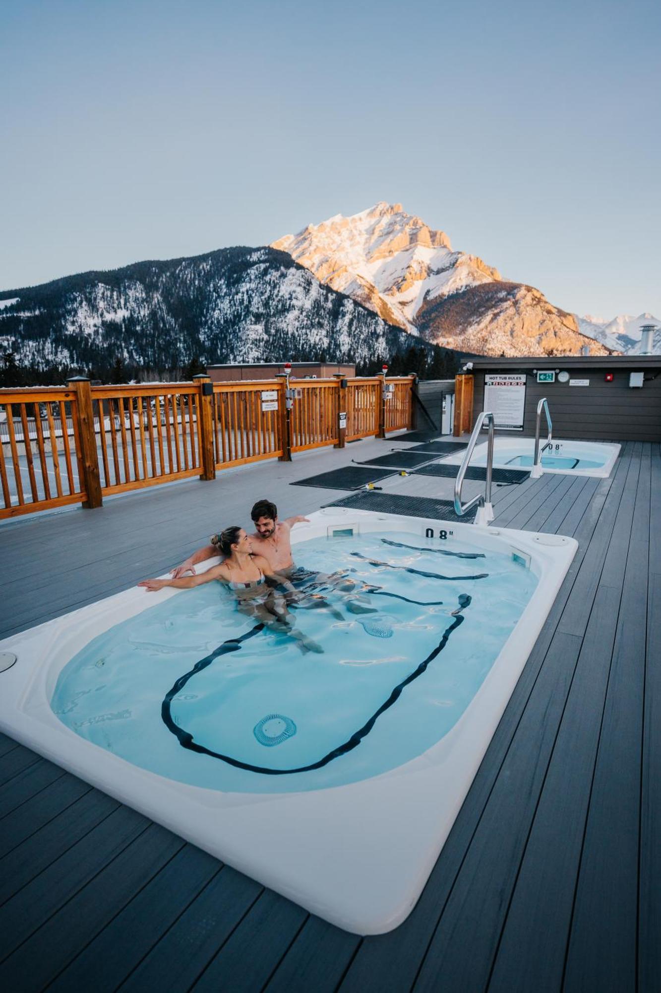 Basecamp Suites Banff Extérieur photo